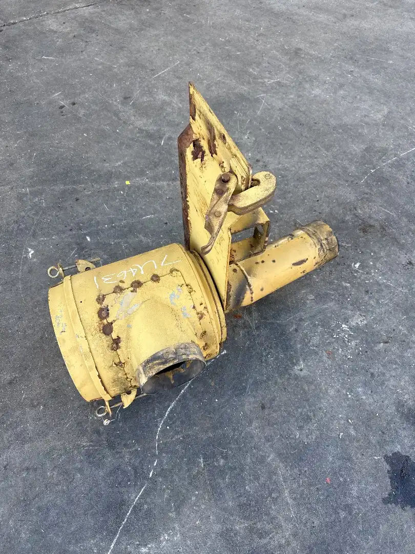 USED AIR CLEANER G image 2