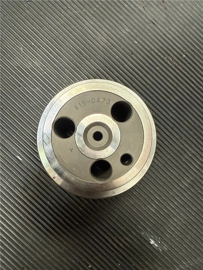 USED HUB IDLER image 2