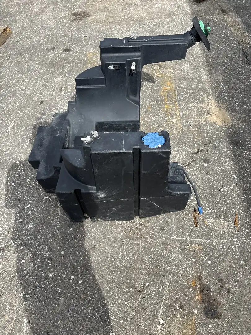USED TANK AS image 2