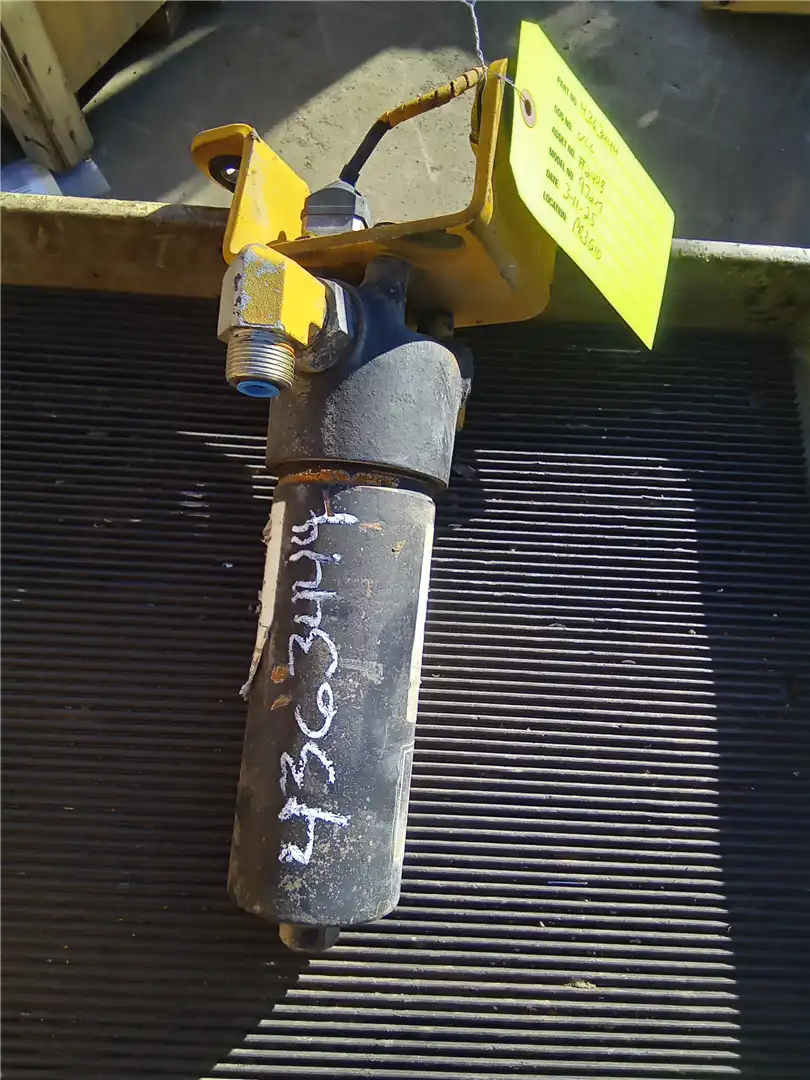 USED HYDRAULIC OIL image 4
