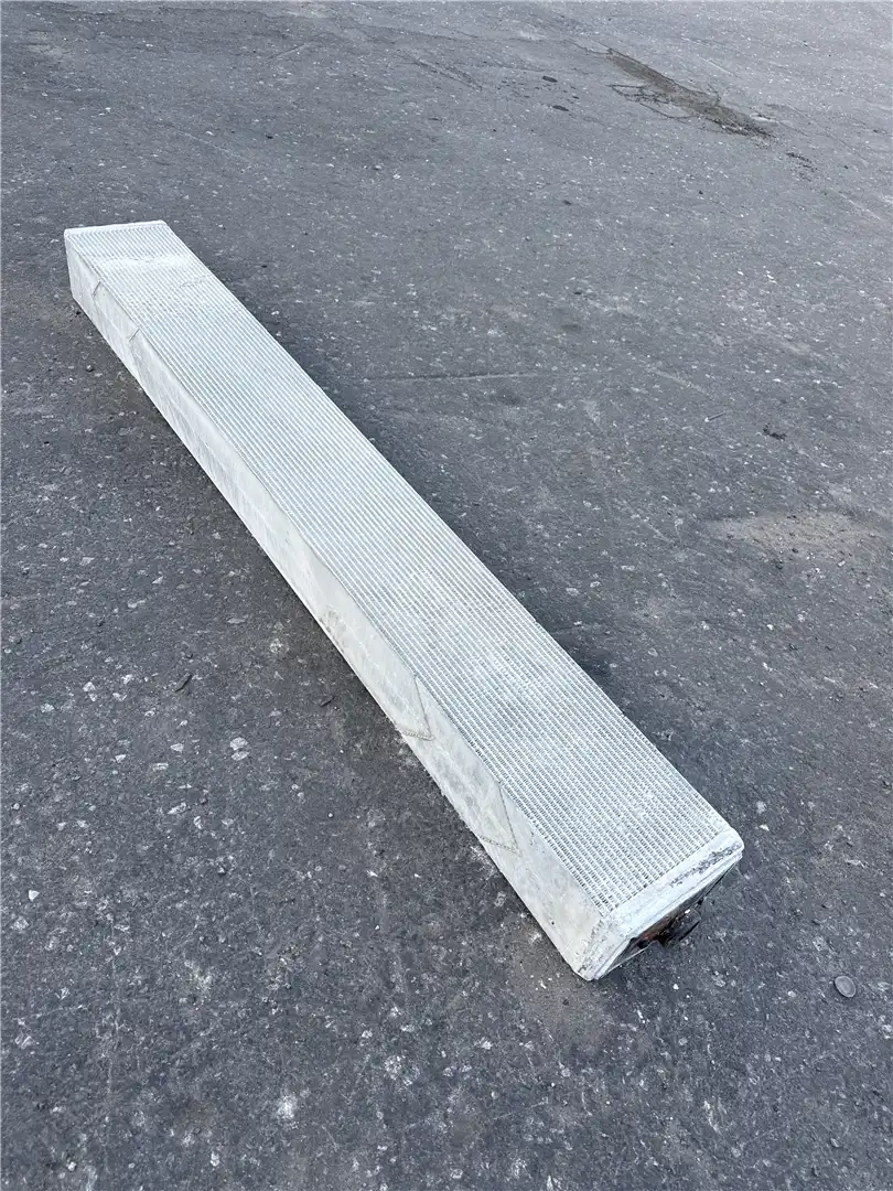 USED RADIATOR CORE image 2