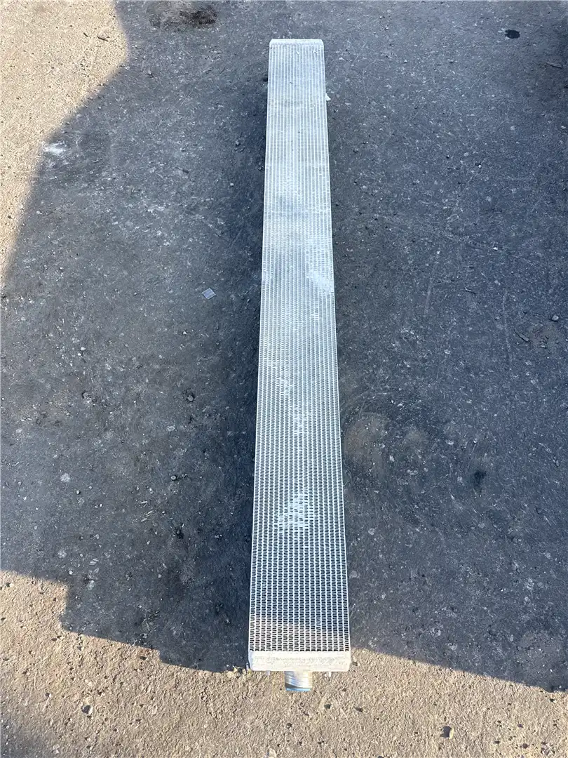 USED RADIATOR CORE image 3