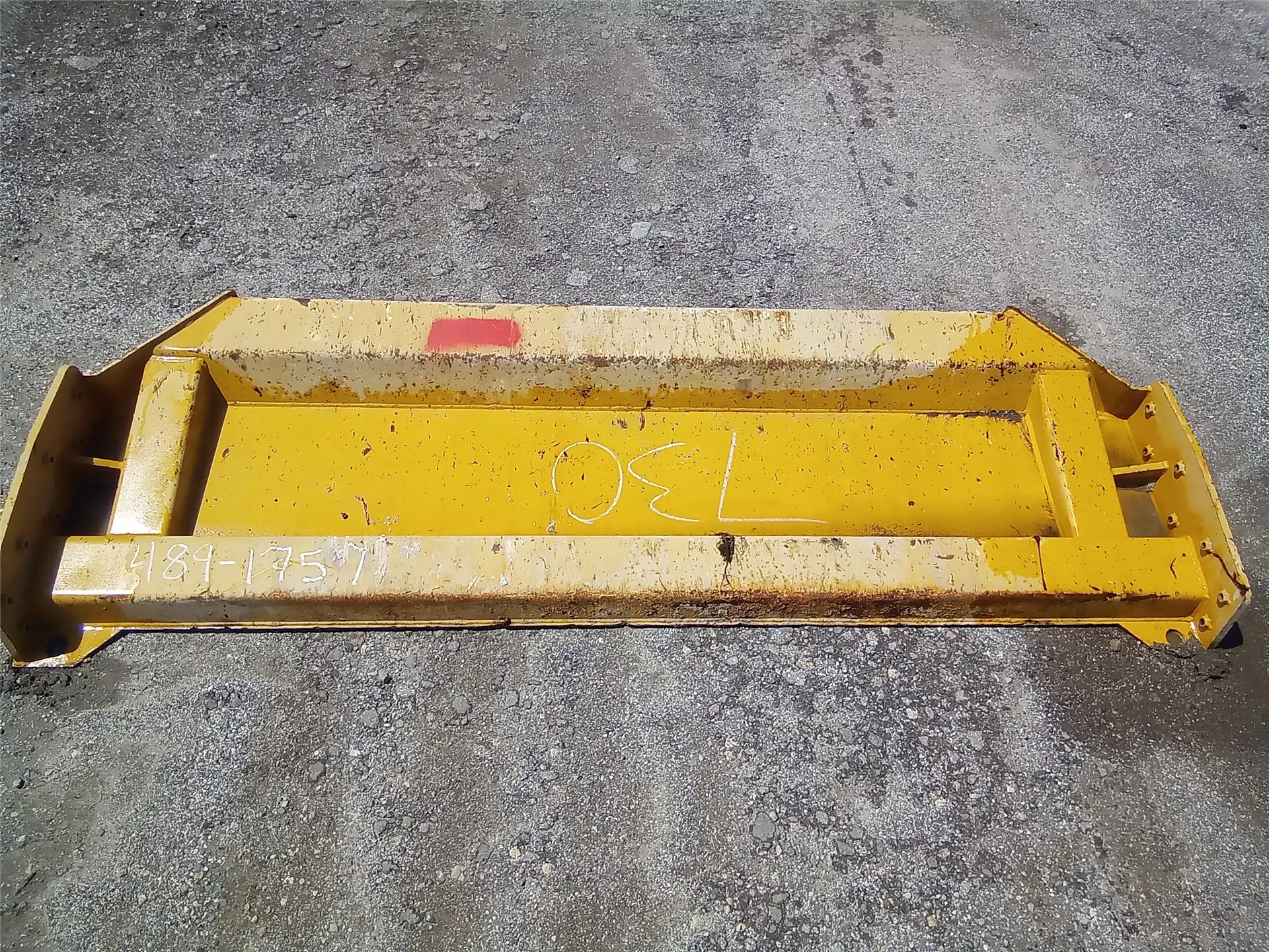 USED TAILGATE image 2