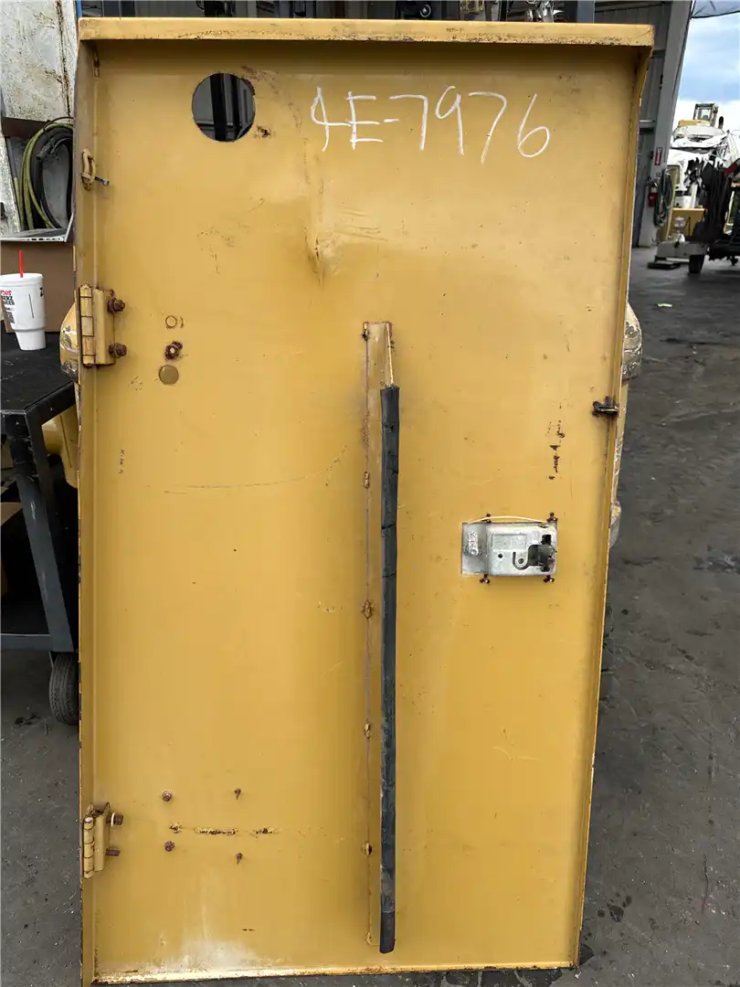 USED DOOR image 2