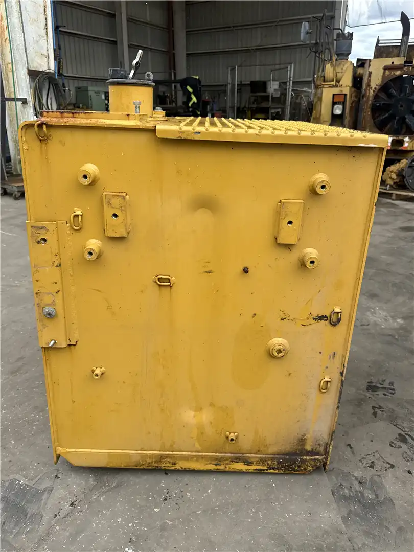 USED FUEL TANK image 3