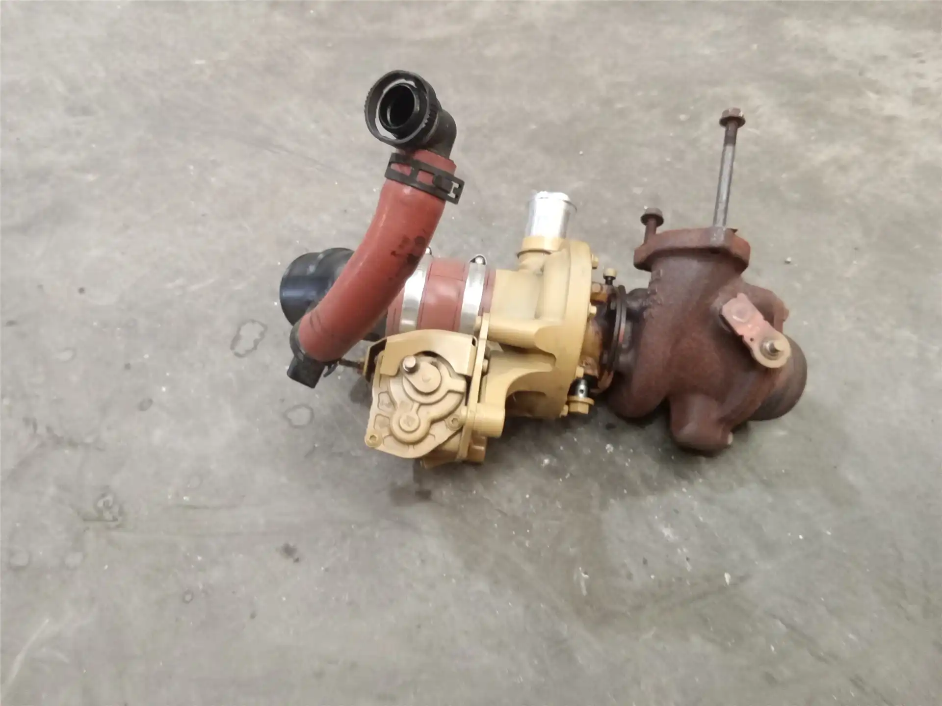 USED TURBOCHARGER image 5