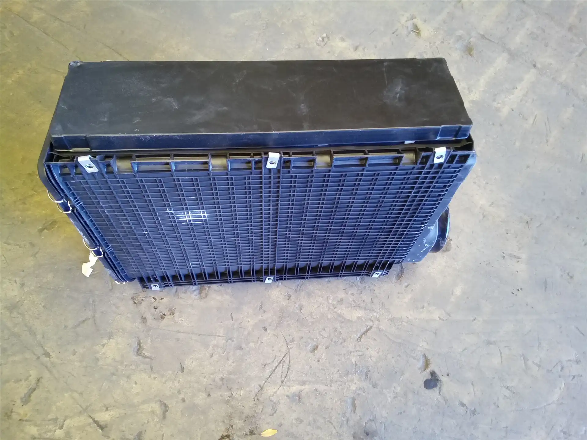 USED AIR CLEANER image 3