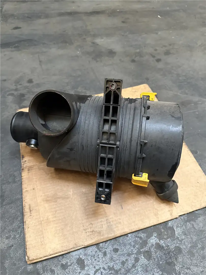 USED AIR CLEANER G image 2