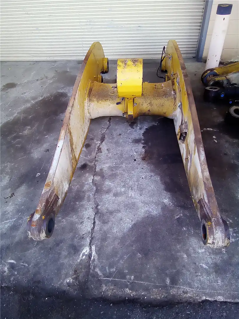 USED LIFT ARM image 2