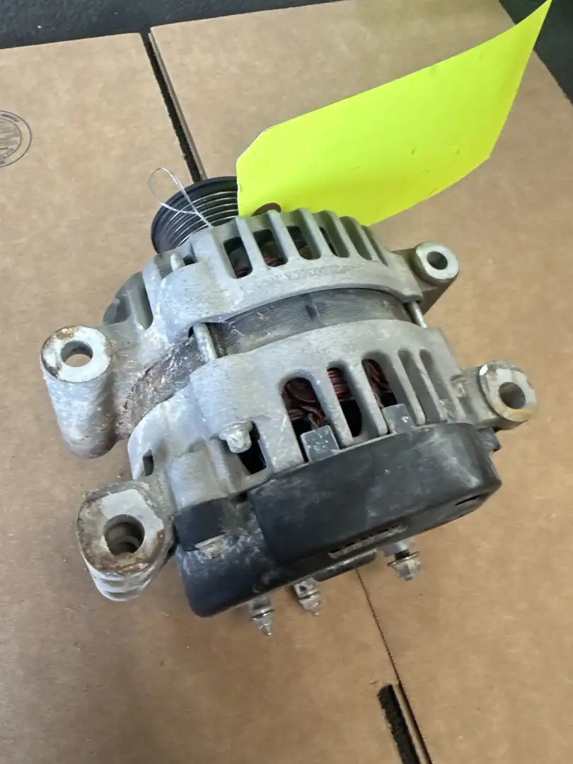 USED ALTERNATOR image 2