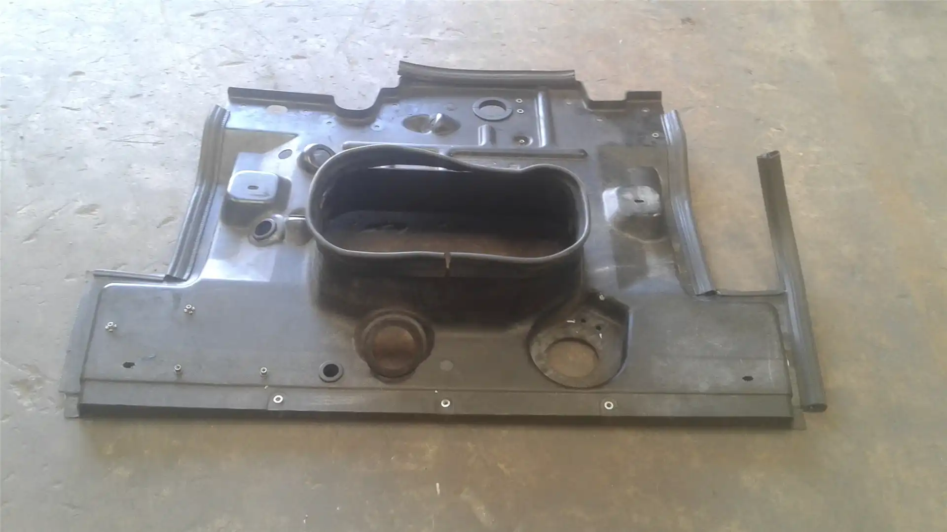 USED SHIELD GP-ENG image 3