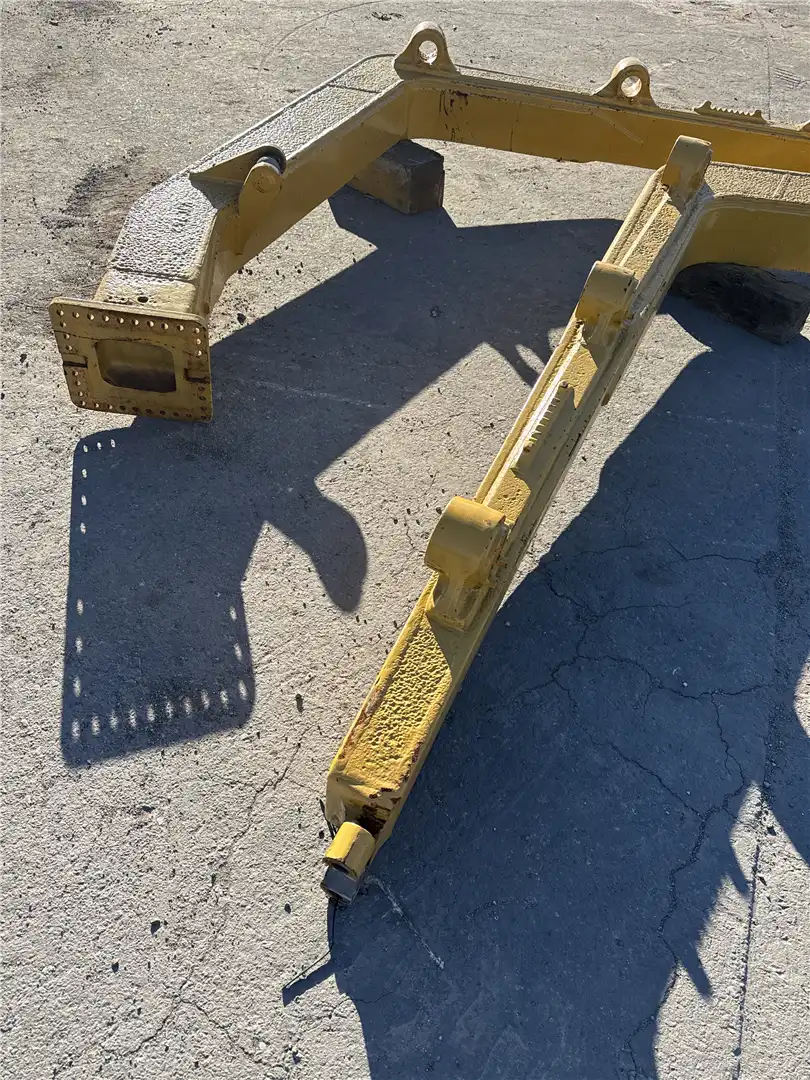 USED C-FRAME image 2