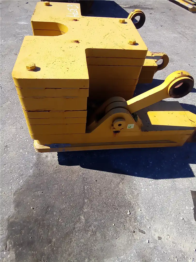 USED COUNTER WEIGH image 4