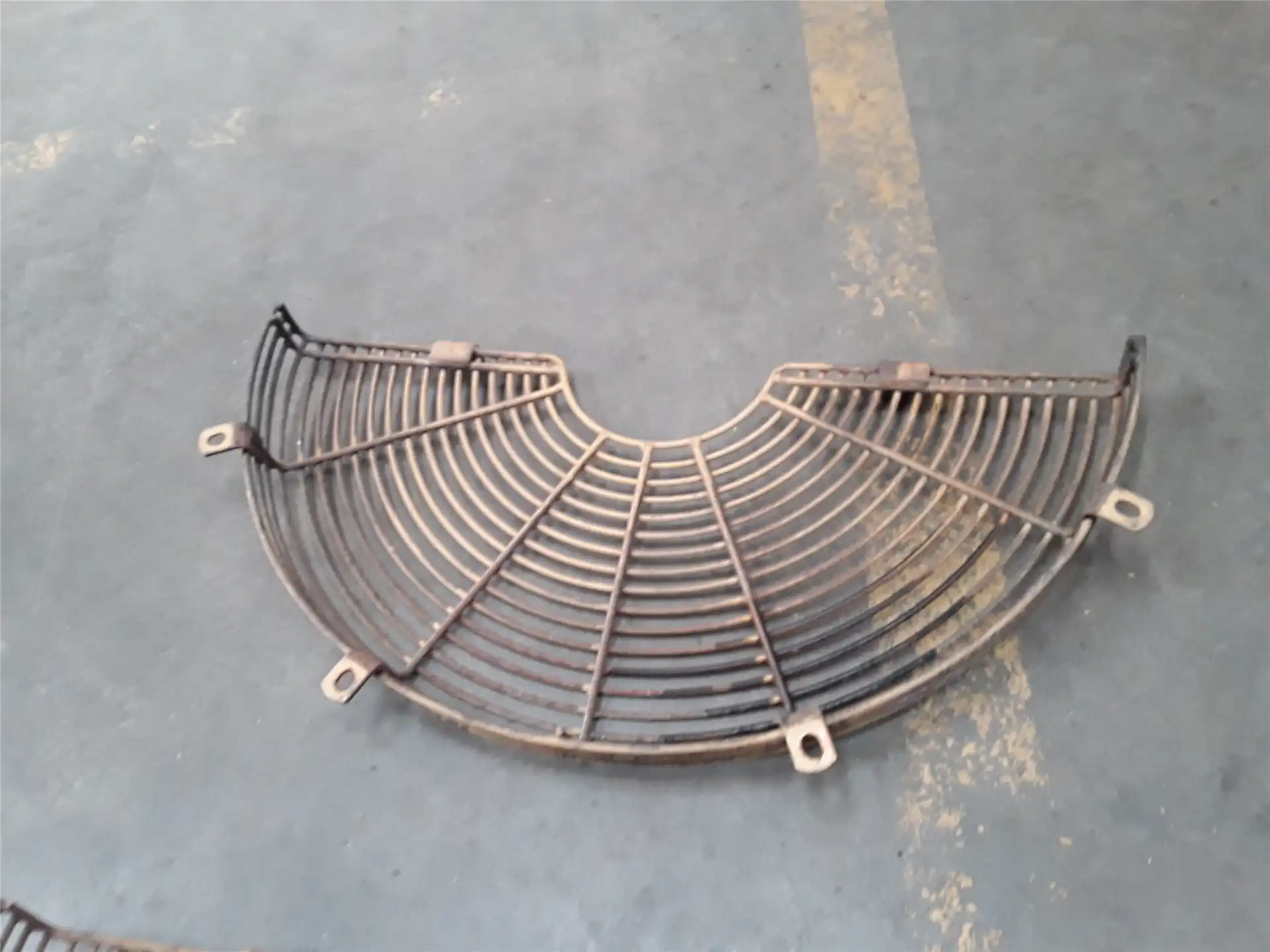USED GUARD image 2
