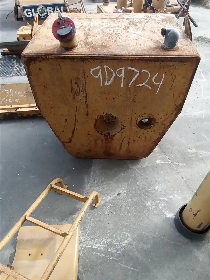 USED FUEL TANK image 2