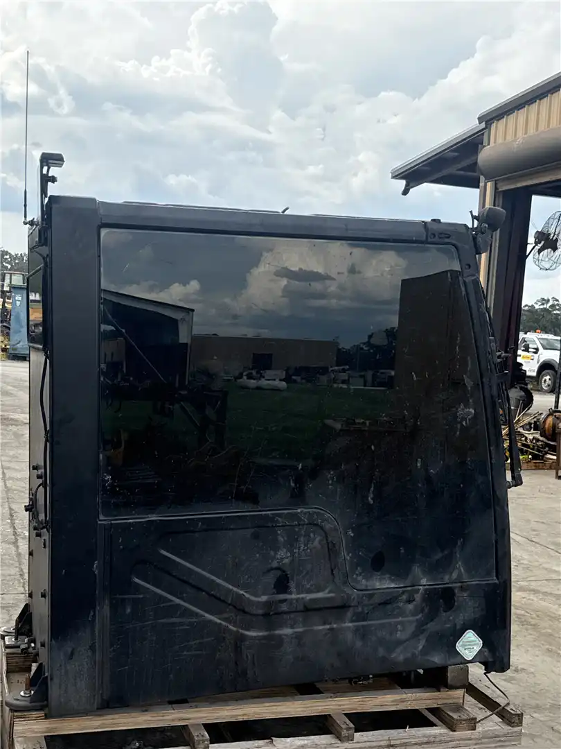 USED CAB GP image 3