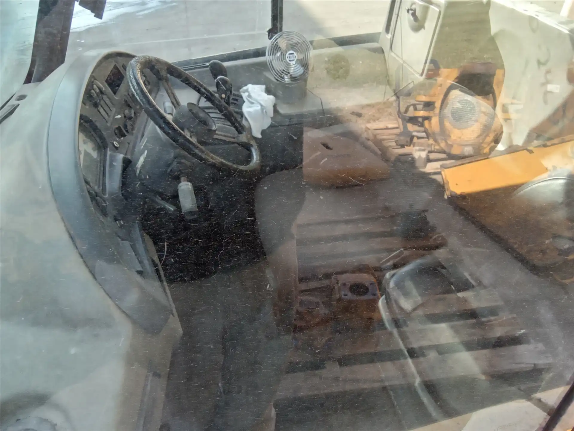USED CAB image 3