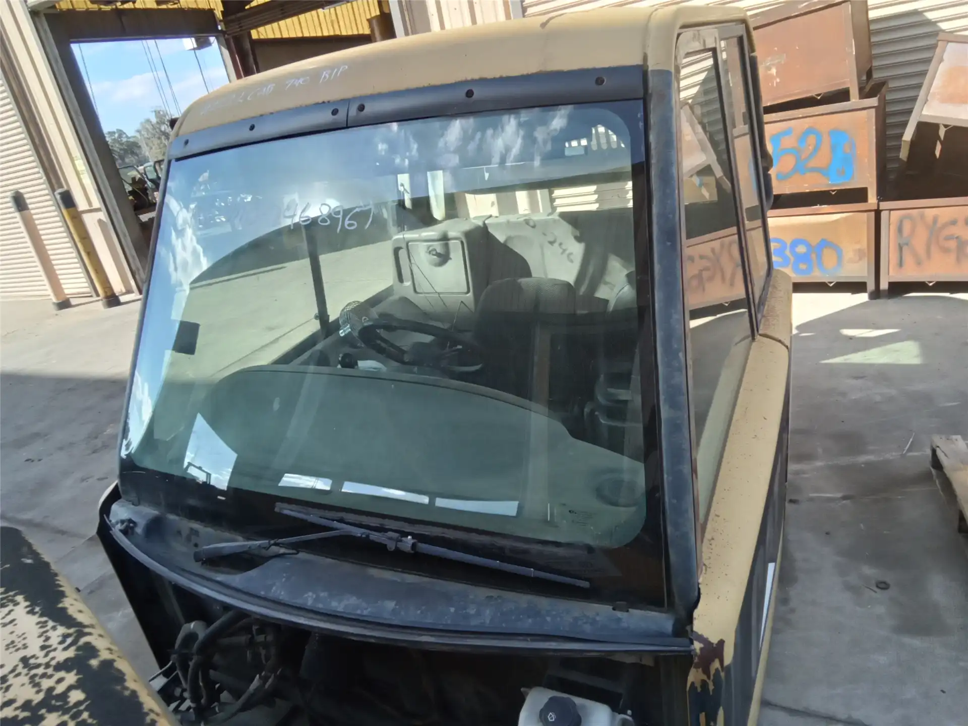 USED CAB image 4