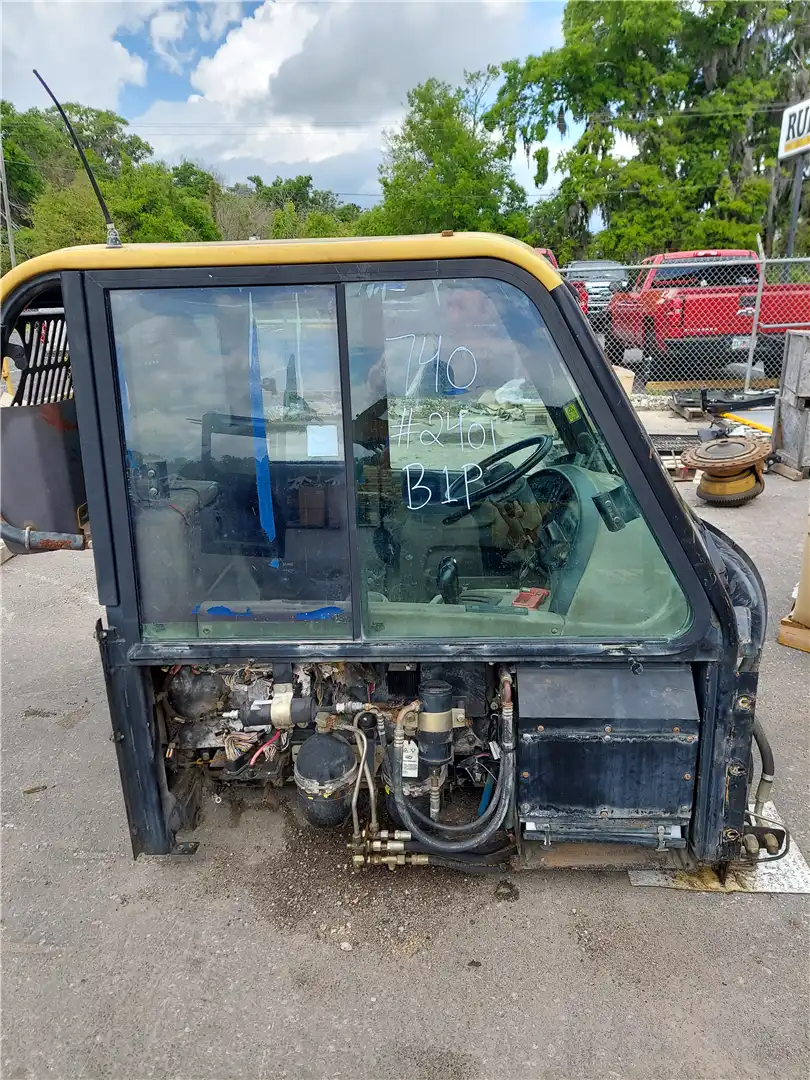 USED CAB image 5