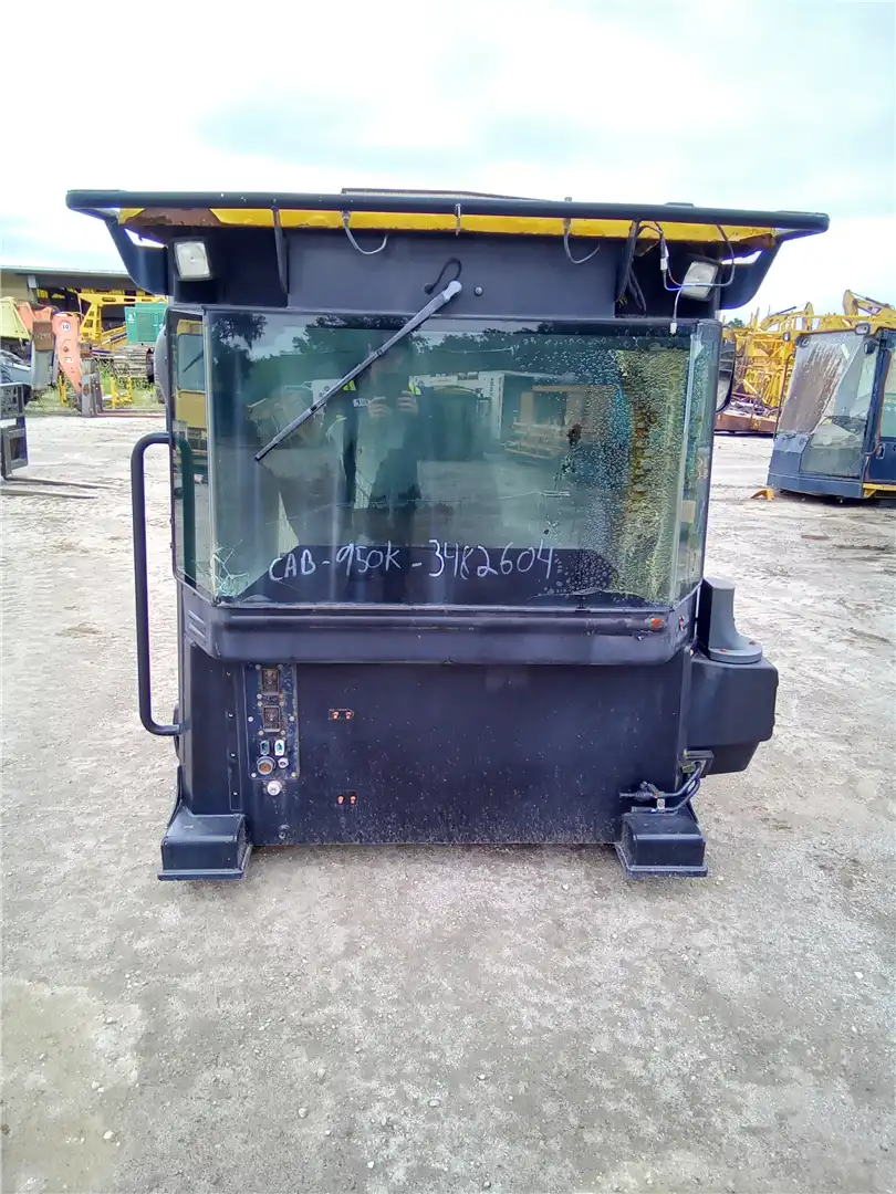 USED CAB image 3