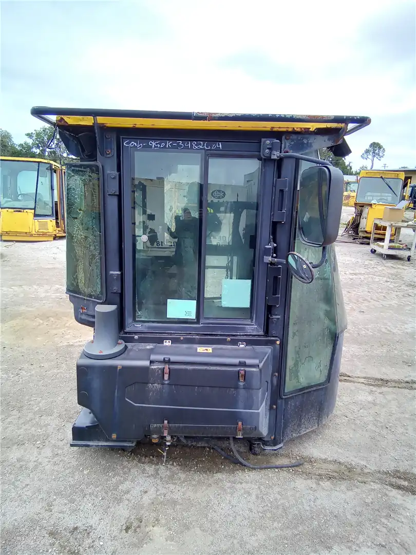 USED CAB image 4