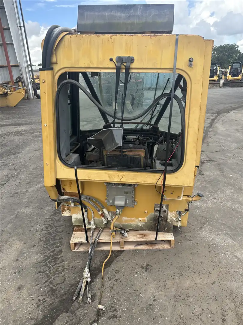 USED CAB AR image 4