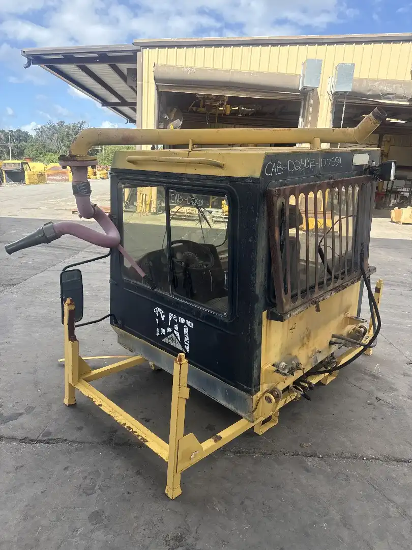 USED CAB AR image 2