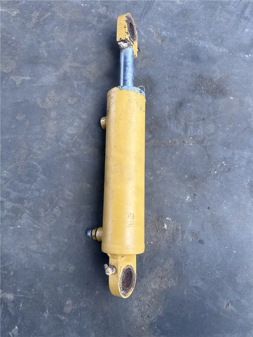 USED CYLINDER image 2