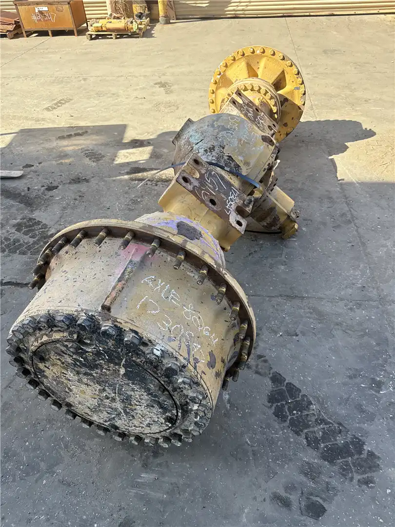 USED FRONT AXLE image 2