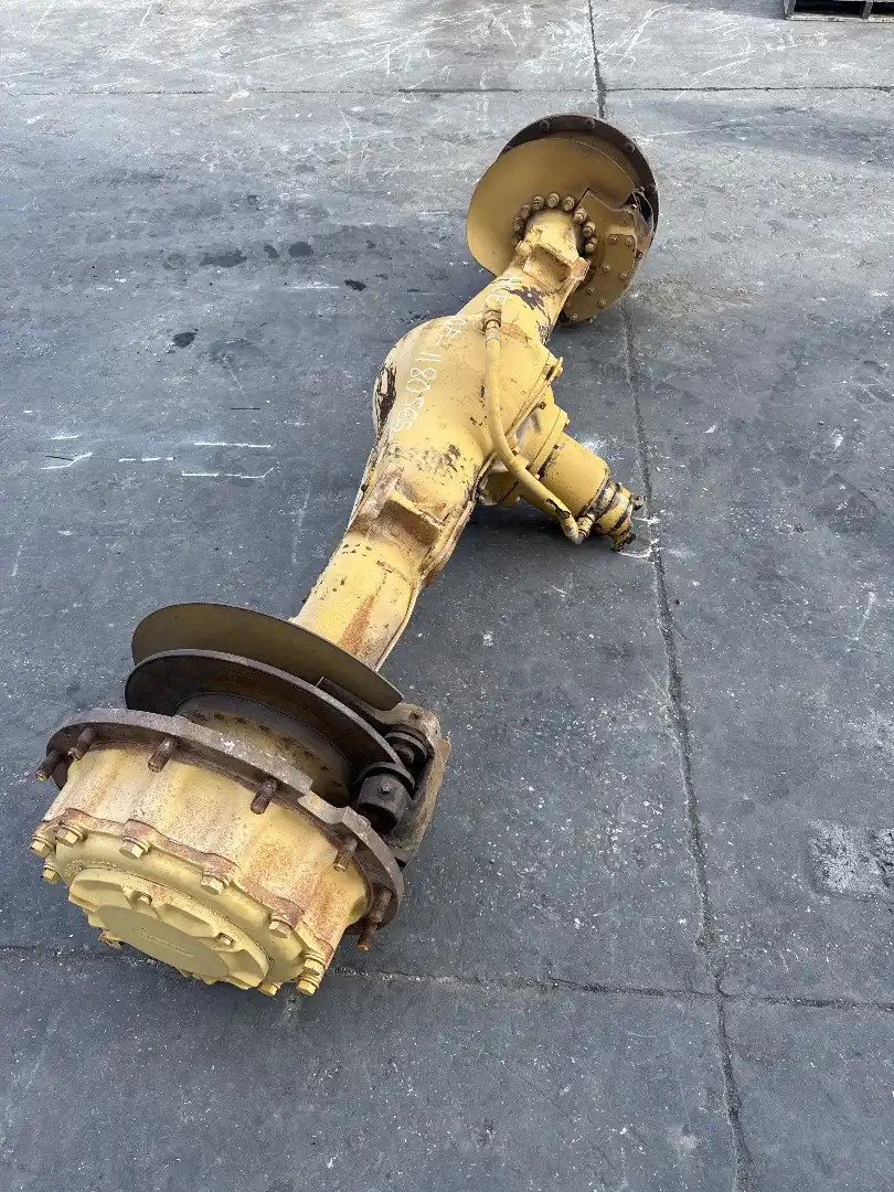 USED REAR AXLE image 2