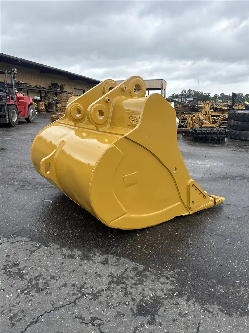 USED 72IN BUCKET image 3