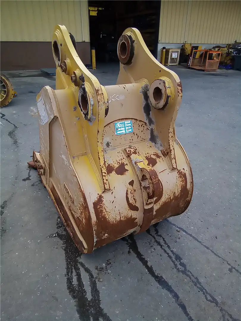 USED 36INCH BUCKET image 6