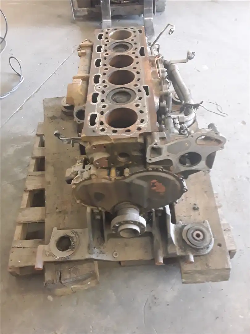 USED ENGINE AR image 2