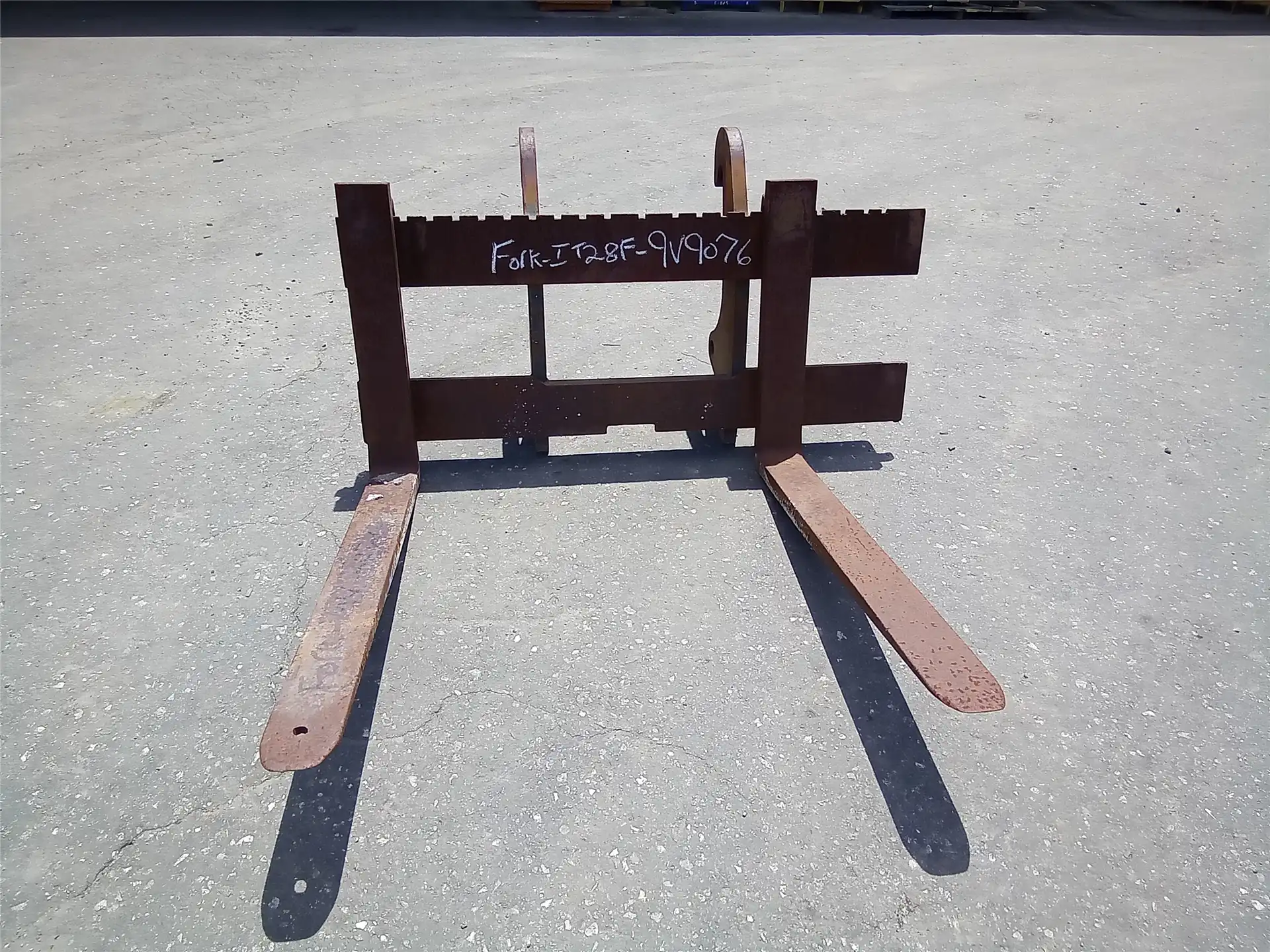 USED 58IN CARRIAGE image 2