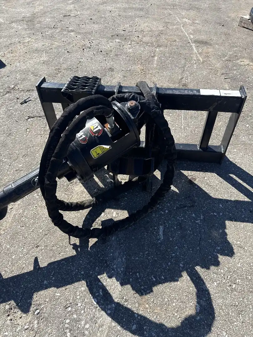 USED AUGER AR image 4