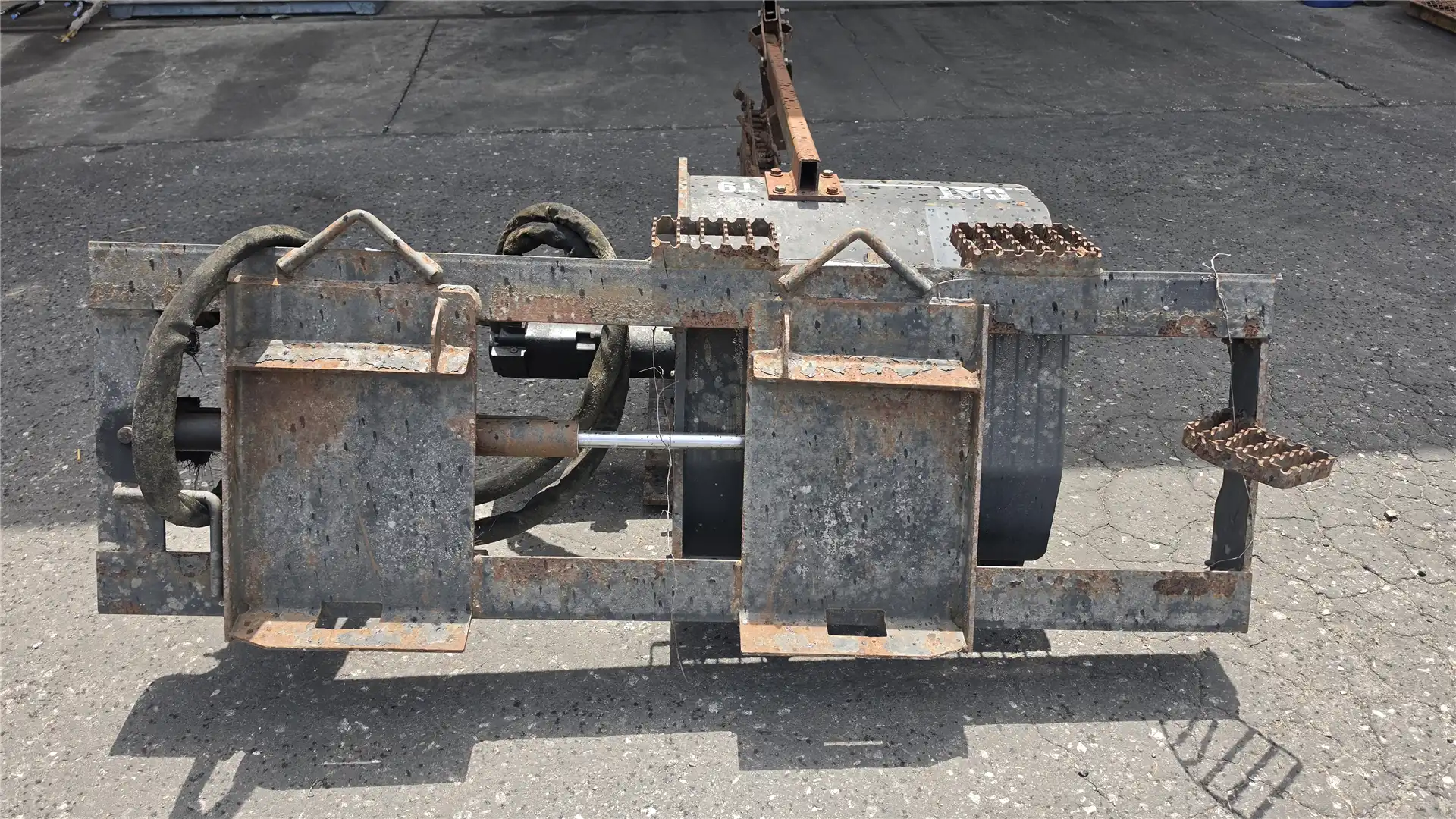 USED TRENCHER AR image 4