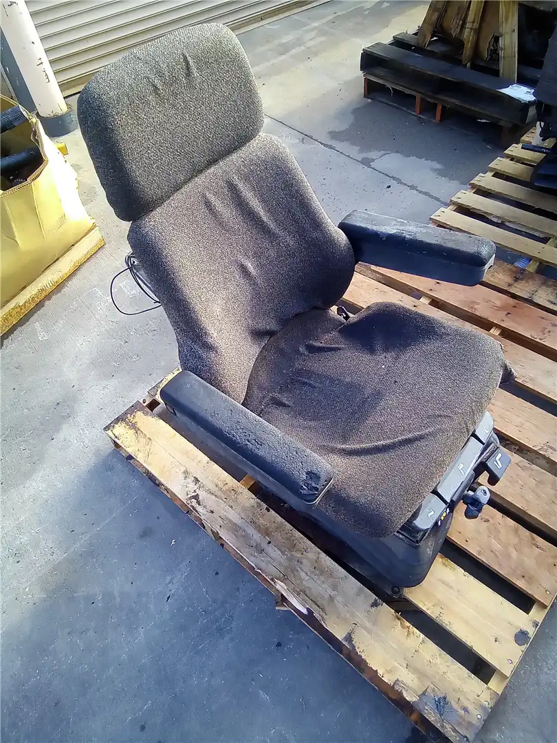USED SEAT GP image 2