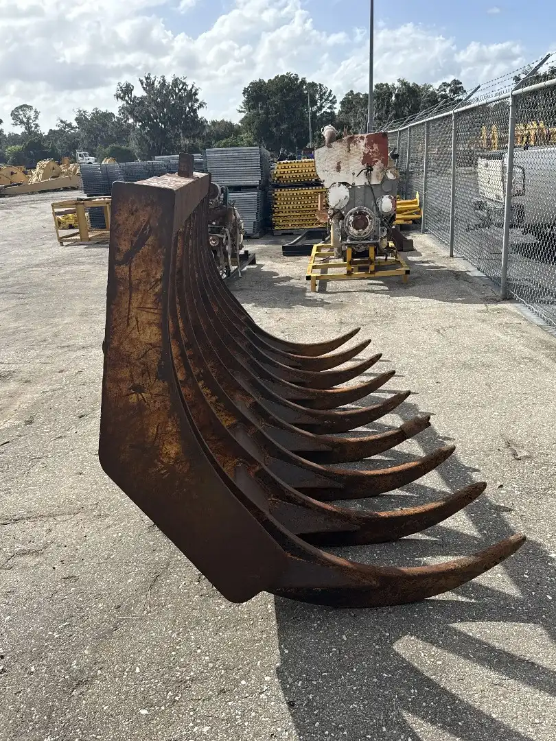USED RAKE image 2