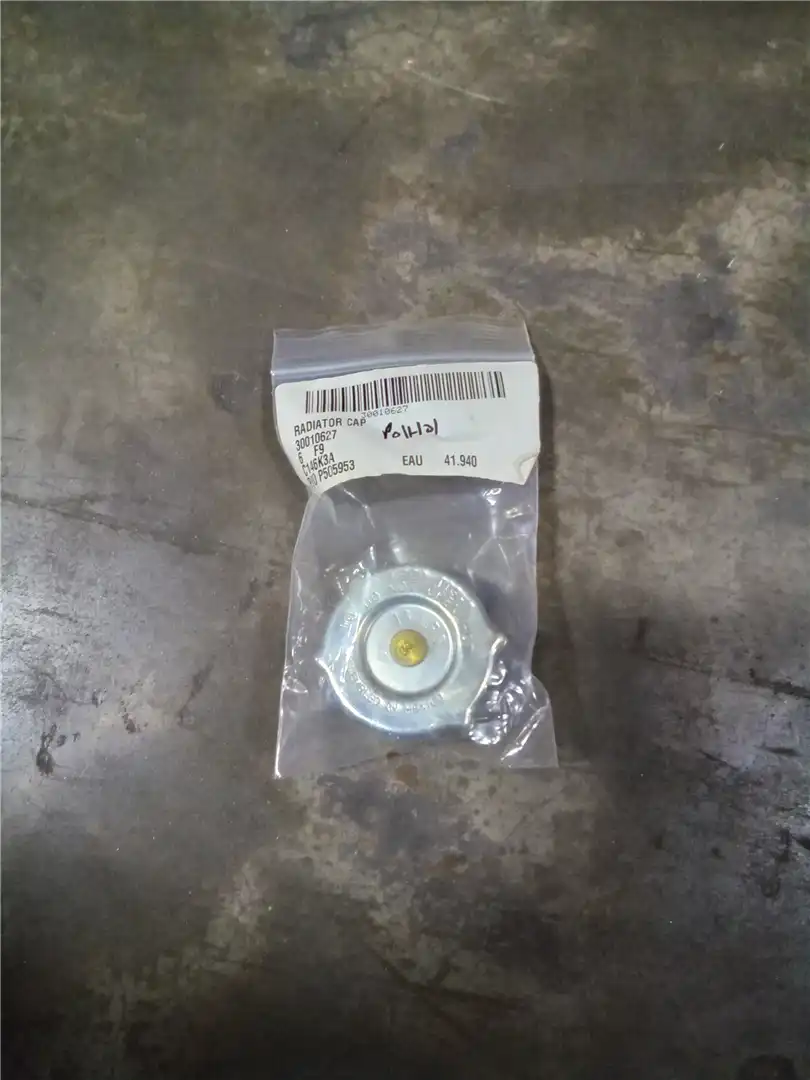 NEW RADIATOR CAP image 2