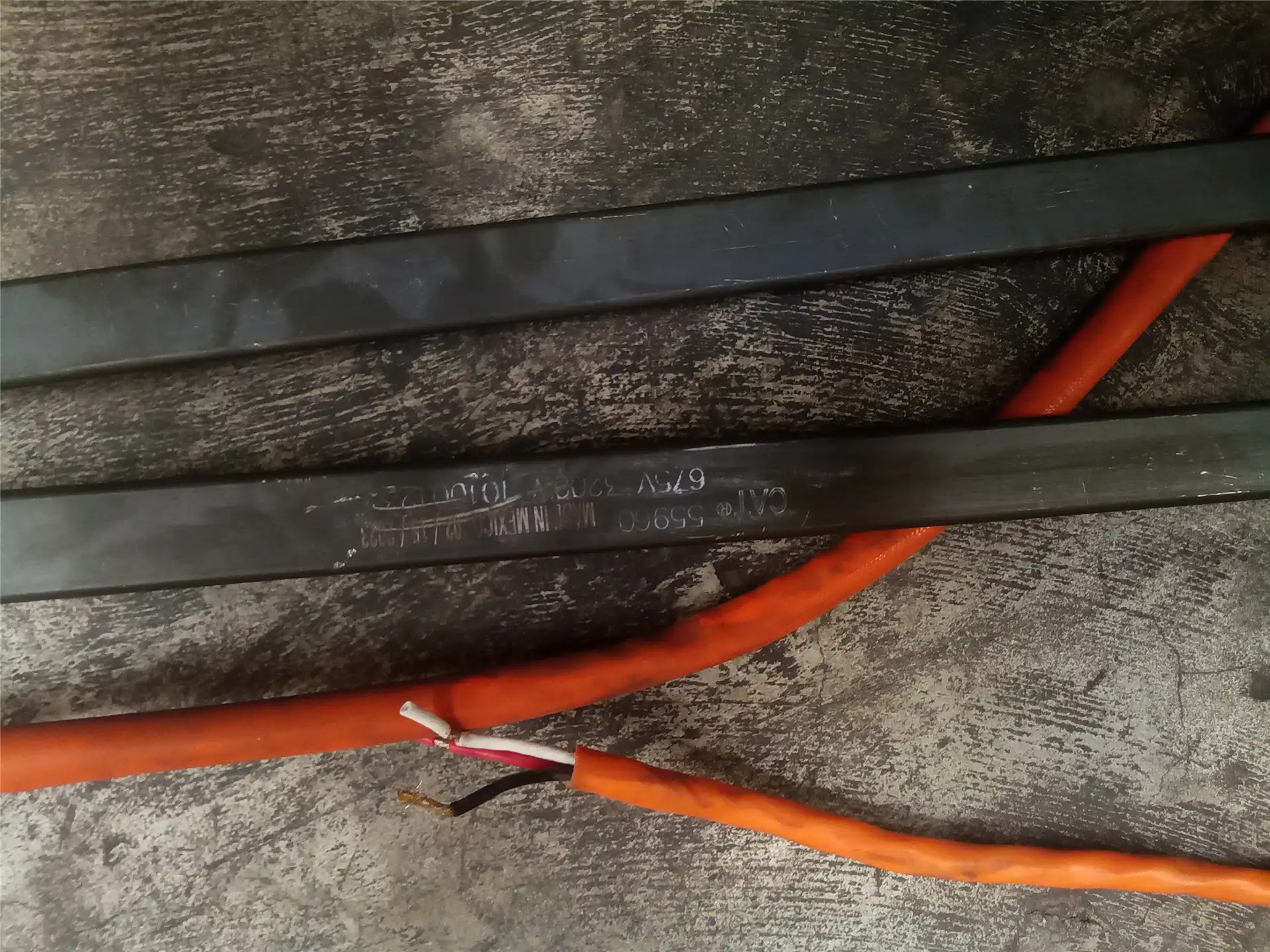 USED HEAT ELEMENT image 3