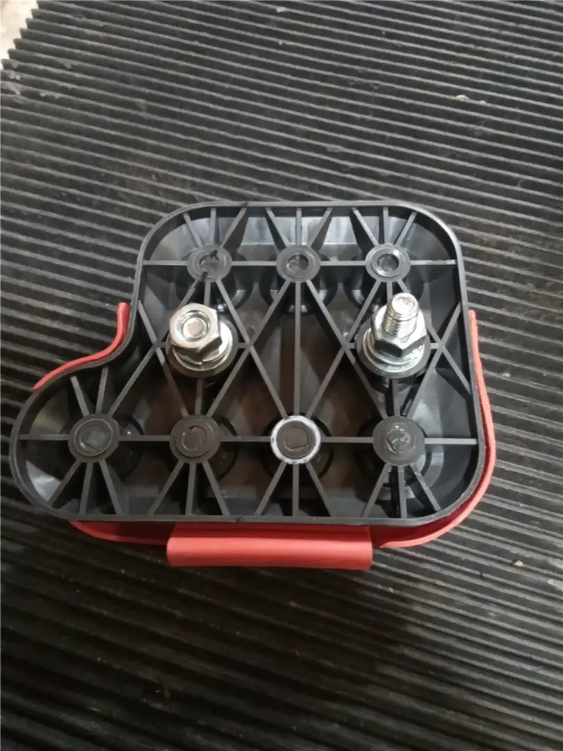 NEW FUSE HOLDER image 3