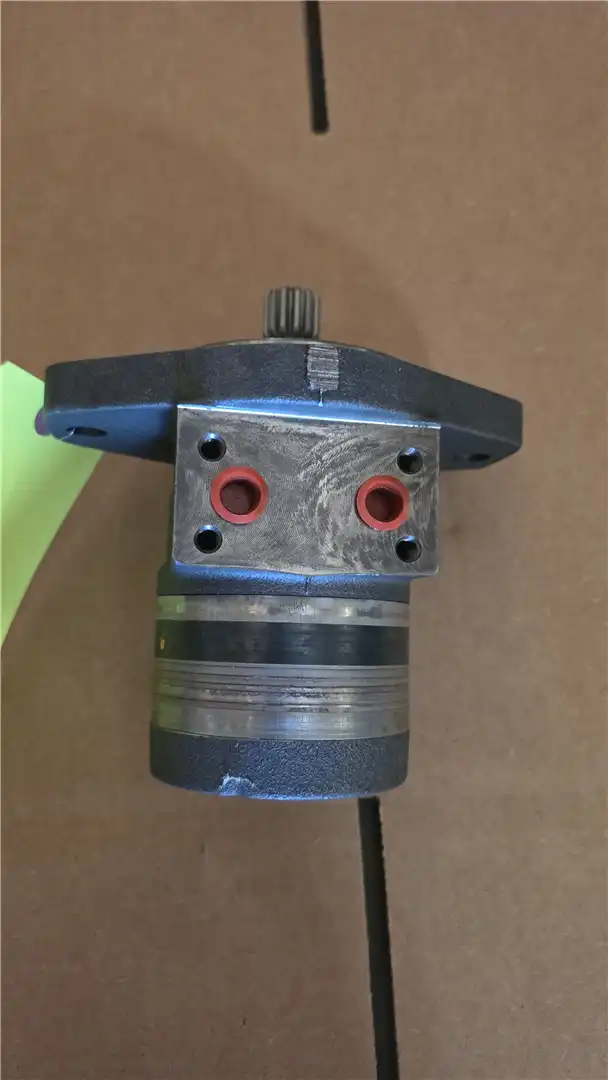NEW HYD MOTOR image 2
