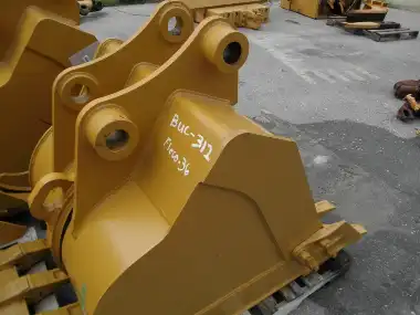 NEW 36INCH BUCKET image 2