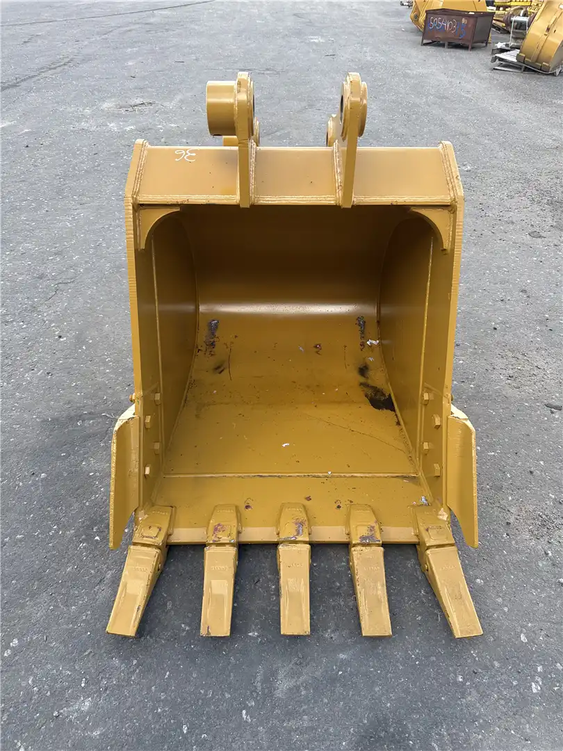 NEW 36INCH BUCKET image 5