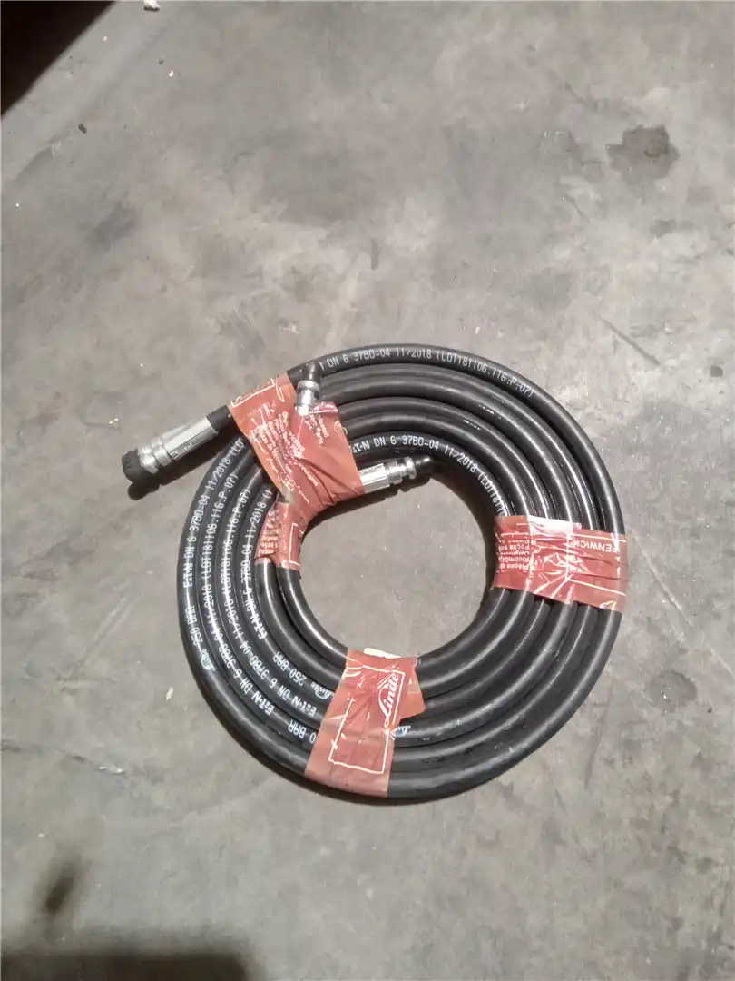 NEW HOSE image 2