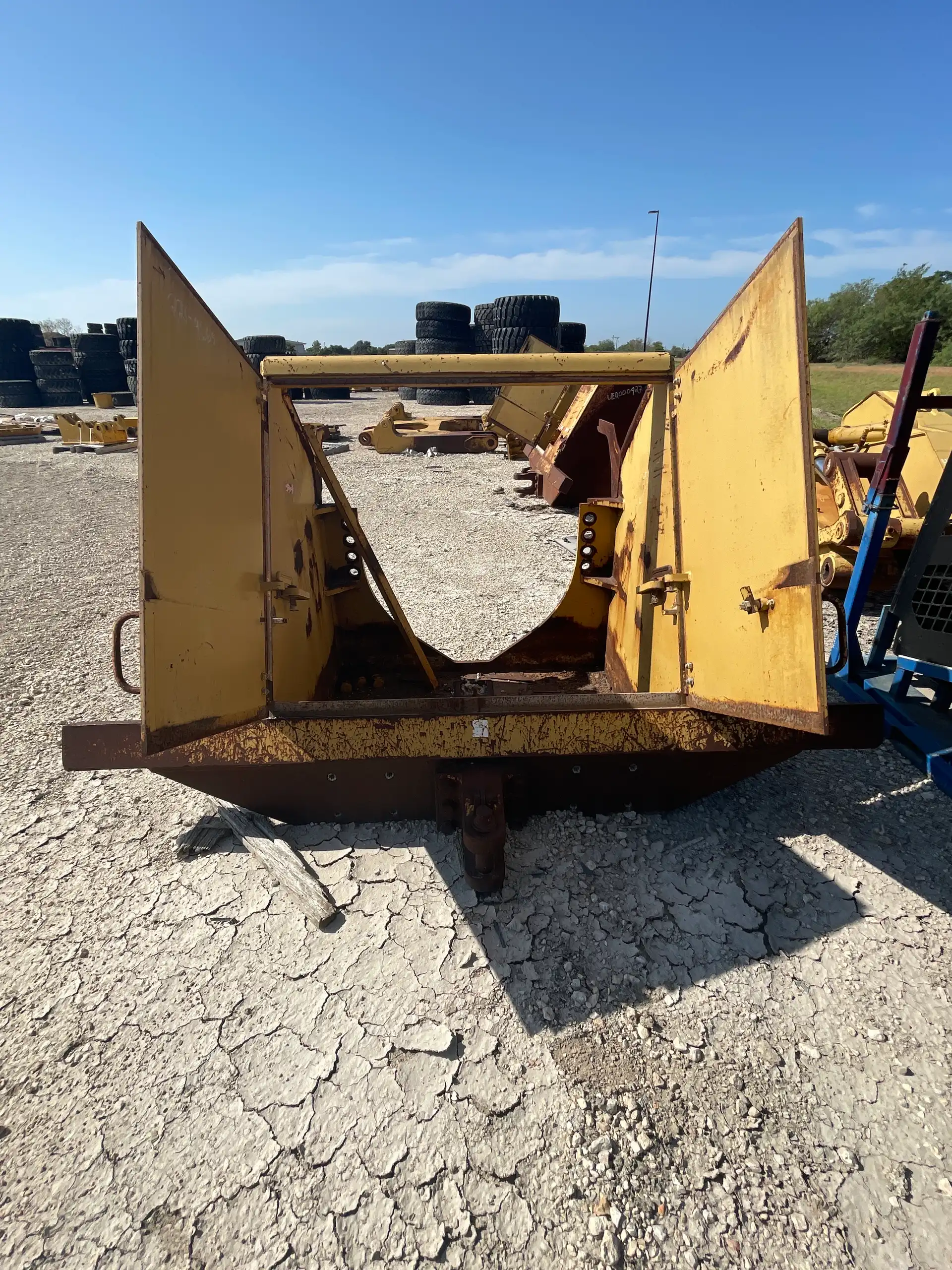 CAT D9T WASTE BOX BLH image 5