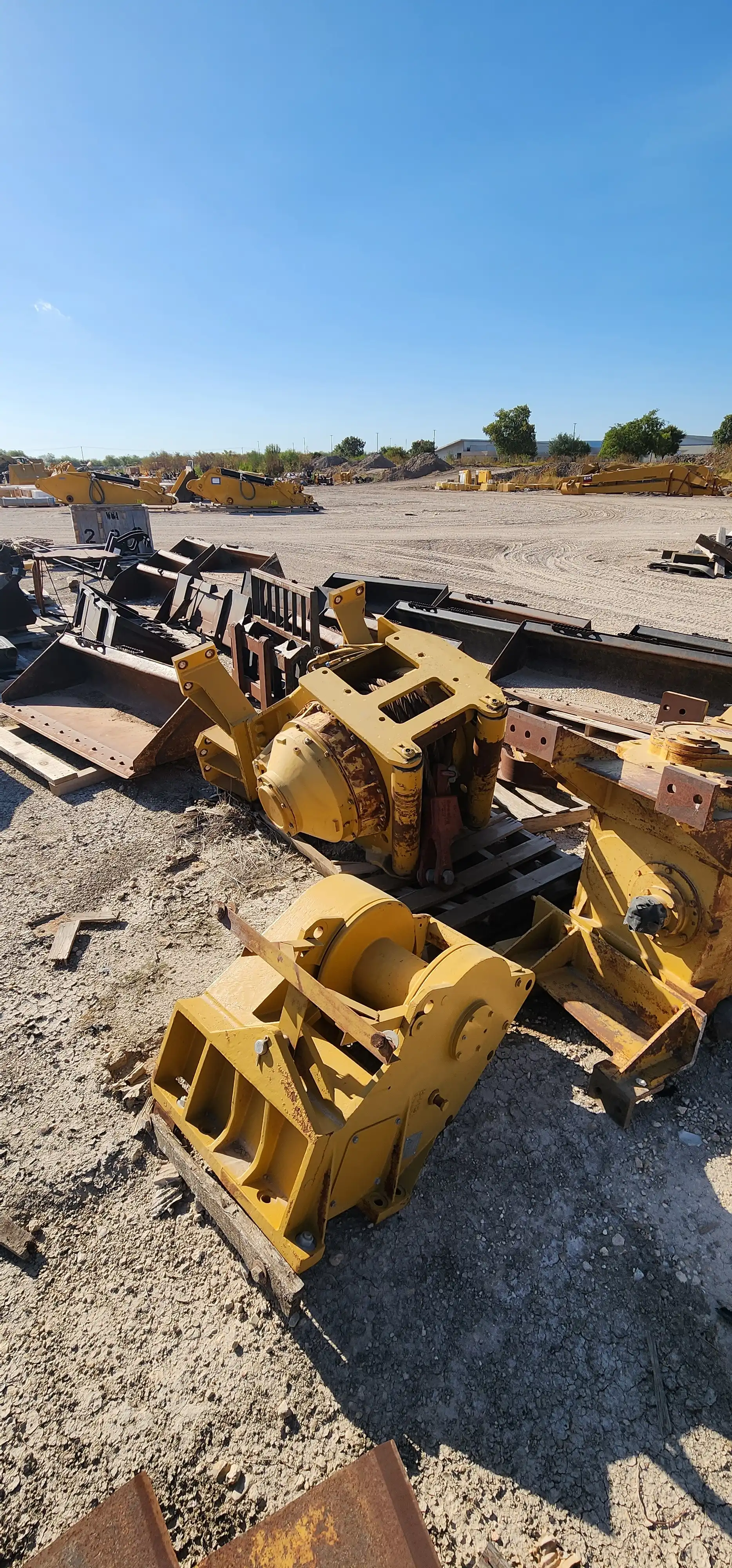 USED PACCAR PA140VS WINCH FOR D8T             MQ image 2