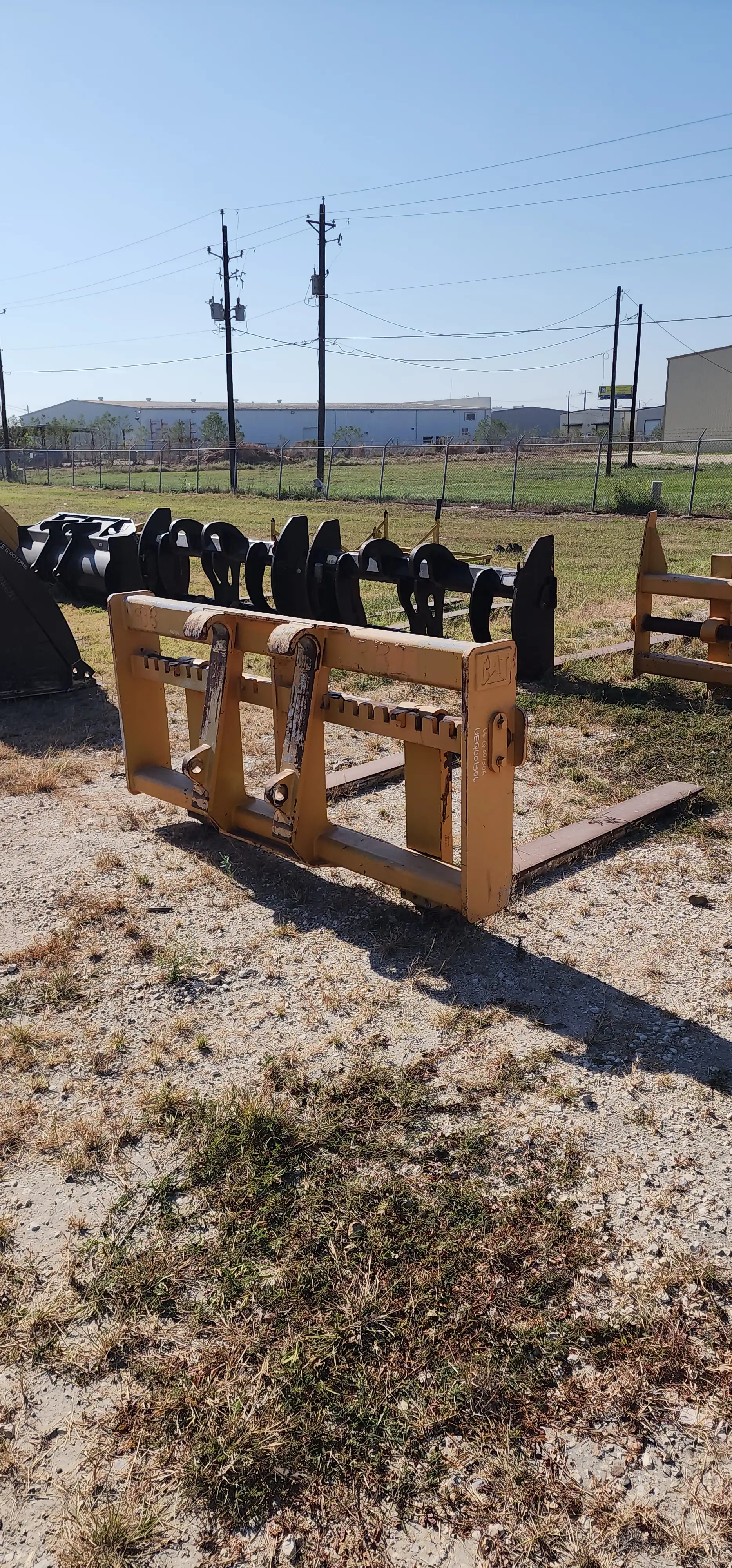 USED CAT FORKS FOR HPL 938 SIZE UNIT image 3