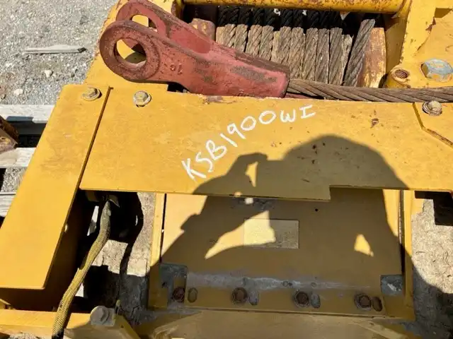 CAT D6T WINCH  BLH image 2