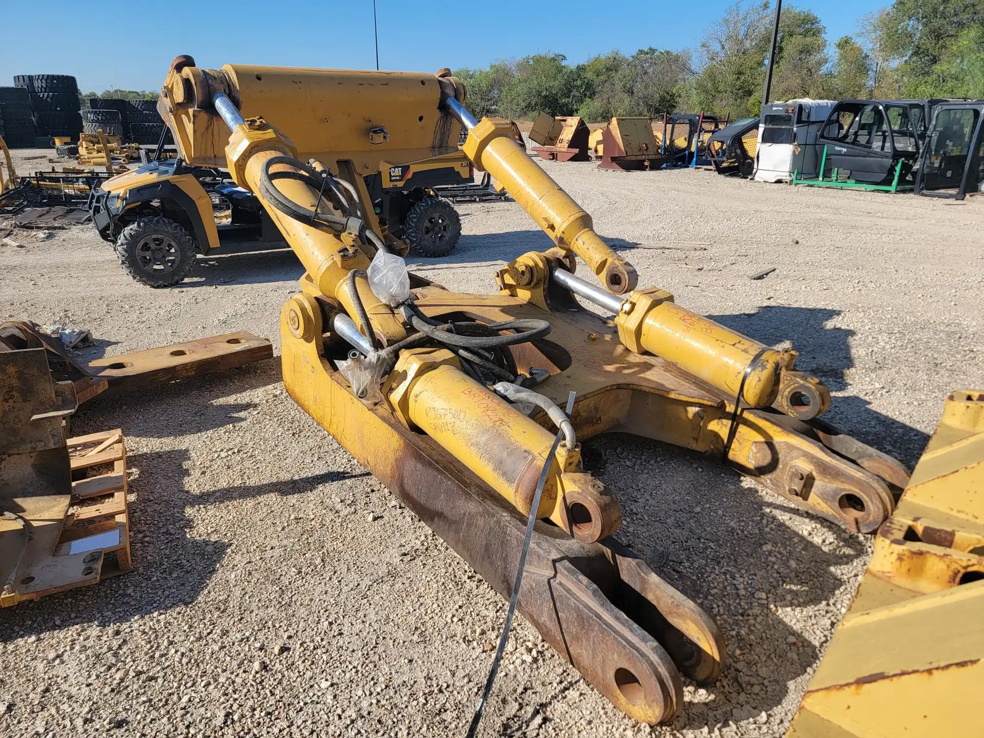 USED SINGLE SHANK RIPPER             MQ image 4